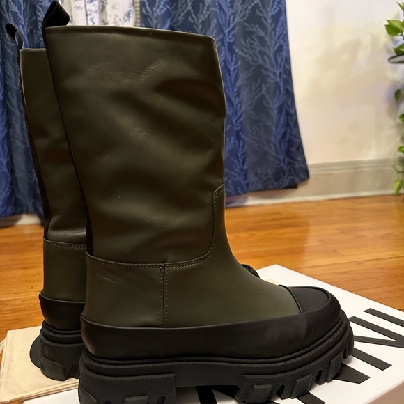 Ganni Olive Boots - Picture 3 of 8